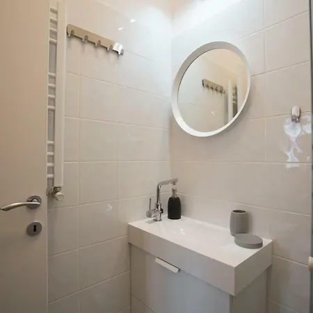 Chic Up Apartment Bucharest