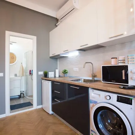 Apartment Chic Up Bucharest