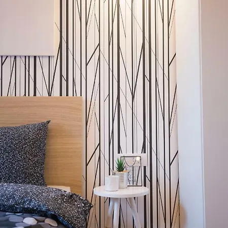 Apartment Chic Up