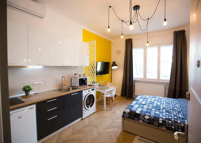 Апартаменти Chic Up *